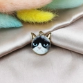 Pendentif chat grincheux en émail doré pour création de bijoux DIY et accessoires - Chat à l'Expression Grincheuse (6)