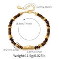Détails du collier bohème en œil de tigre avec fermoir mousqueton doré et chaîne d'extension - Bracelet Œil de Tigre à Longs Tubes Dorés (KB0791)