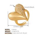 Detail of 18k gold-plated brass heart ring with zircon stones and dimension markers - One Size / Heart Fluid Style (KR0293)