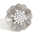 Silver flower ring with brushed metal petals and white pearls in a retro French style - Faux Pearl Flower (Steel)