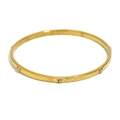 Elegant 18K gold-plated stainless steel hammered bangle with sparkling zircon stones - Hammered Texture Small Zirconia Closed Bangle - Gold