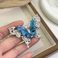 Exquisite blaue Schmetterlingsbrosche mit Zirkonia-Steinen und Silber-Flügeln - Blaue Strass-Schmetterlingsbrosche (XZ1798-1)