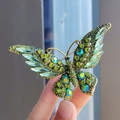 Élégante broche papillon en alliage doré avec strass verts et cristaux brillants - XZ0353-2 Vert