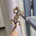 Exquisite gecko brooch in vintage gold finish with colorful rhinestones for clothing - Multicolor (XZ0483-1)