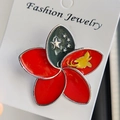 Exquisite five-petal flower brooch with red enamel finish and golden star bird patterns - Silver Style