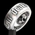 Anillo punk gótico plateado con grabado Til Death y calavera 3D sobre un fondo negro - Calavera Til Death (CY580)