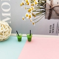 Paire de breloques miniatures thé matcha perles noires et paille pour bijoux DIY - Vert matcha