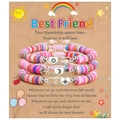 Détail des breloques cœur soleil lune et étoile sur des bracelets d'amitié colorés en perles Heishi - Meilleur Ami Multicolore Cœur