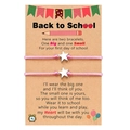 Rosa geflochtene Stern-Armbänder auf Kraftpapier-Karte für den ersten Schultag - Rosa Armband Stil