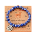 Armband mit blauen Marmorperlen und Golden Retriever Anhänger auf einer Geschenkkarte - Blauer Schlangenhautstein Golden Retriever (B00542)