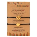 Goldene Herz-Armbänder für Mutter und Tochter auf Kindergarten-Geschenkkarte - Herz Schwarz (Gold Anhänger)