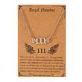 Collier numéro d'ange 111 en acier inoxydable argenté avec ailes sur carte cadeau - Style Ailes de Papillon Numéro 111 (N00162) / Argent
