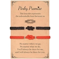 Détail de bracelets de couple tressés rouge et noir sur carte de vœux Pinky Promise - Couples Noir & Rouge (B00744)