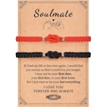 Detail der rot-schwarzen Soulmate-Armbänder auf Karte mit silbernen Perlen - Seelenverwandte Schwarz & Rot (B00744)