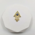 Goldener Hamsa-Hand-Verbinder mit blauem Evil Eye und Kristallen für Schmuckherstellung - Doppelring-Verbindungsstück-Stil (Augenform B)