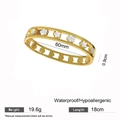Bracelet en acier titane doré avec motifs floraux ajourés et détails des mesures - Style Flocon de Neige Creux (X2079)