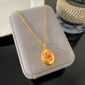 Collar de relicario ovalado dorado con diseño de escorpión rojo para joyas - Estilo Relicario Escorpión Rojo (W1000)