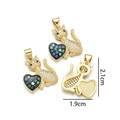 Ciondolo a cuore con gatto placcato oro con conchiglia e cristalli, 2.1cm per 1.9cm - Gatto Con Cuore / Nero