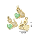 Ciondolo gatto a cuore dorato con zirconi e conchiglia verde, misura 2,1x1,9 cm - Gatto Con Cuore / Verde