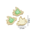 Ciondolo a forma di colomba dorata con smalto verde, zirconi e conchiglia 2.1x1.8cm - Connettore a doppio anello / Verde