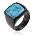 Dettaglio anello da uomo con turchese blu quadrato e fascia in acciaio nero opaco - n.5 / Colore Nero Turchese