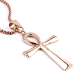 Detailansicht des polierten Ankh Kreuzanhängers in Roségold mit Boxkette aus Edelstahl - Anhänger + 3.0 Quadratische Perlenkette / Roségold