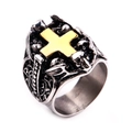 Macro dell'anello gotico in acciaio inossidabile con croce d'oro e teschi incisi - US 7 / Oro e Argento