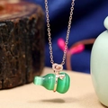 Collana in acciaio al titanio con ciondolo a zucca in occhio di gatto verde e oro rosa - Catena a O / Oro - zucca verde