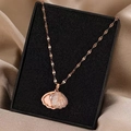 Rose gold shell necklace with pavé zircon and pearl in black velvet jewelry box - Lips Chain / Rose Gold