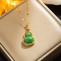 Collana in acciaio al titanio dorato con ciondolo a zucca in zircone verde - Stile Zucca Oro Verde