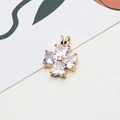 Macro detail of gold plated four-leaf clover pendant with heart-shaped white zircons - Heart Four-leaf Clover Style (02#)