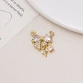 Dettaglio ciondolo a farfalla placcato oro con zirconi a cuore e nappine pendenti - Stile Oro 2 (03#17*20mm)