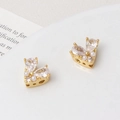 Detail of heart stud earrings with water drop zircons, white pearls and gold hollow work - 11*9mm / 01 Gold Heart