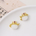 Detail of white jade gourd earrings with golden filigree crown and red gemstone inlay - 17x17mm / White Hulu Style (01#)
