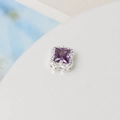 Perla a fiore in argento con zircone viola quadrato e micropavé di pietre bianche - Violetto