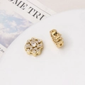 Makroansicht der 14K vergoldeten Schneeflocken-Zwischenperlen mit Zirkonia für DIY-Schmuck - Gold Strahlendes Sonnenblumen-Stil (02#14mm)