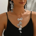 Zilveren bruidssieradenset met gelaagde bladeren, ketting en lange oorbellen voor dames - Meerlaagse Blad Ketting En Oorbellen Set / Zilver
