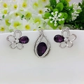 Parure élégante en argent avec cristaux violets en goutte et zircons blancs brillants - Violet foncé