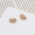 Conectores de mariposa dorados con circonitas para pulseras de perlas de doble hilera - Dorado-Mariposa Flor (LF2867)