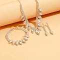 Elegantes Brautschmuckset mit Kristallkette Armband und Ohrringen für Hochzeitsfeiern - Weißes Dreiteiliges Set