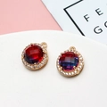 Round copper pendant with red-purple gradient crystal and gold-plated zircon setting - Gradient Red Blue