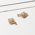 Goldener Herzanhänger mit Zirkonia-Besatz und doppelten Verbindungsringen für DIY-Schmuck - Herzverbinder Klarer Strass Stil (04#)