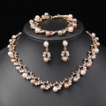 Set gioielli sposa oro rosa con strass brillanti e perle di diversi colori - Set 3 Pezzi Perla Artificiale G397