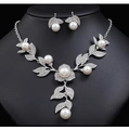 Elegant silver necklace and earring set with floral zircon petals and white pearls - Silver