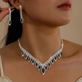 Brautschmuck-Set mit marquiseförmigen schwarzen Edelsteinen und silberner Kette und Ohrringen - Schwarzes Zweiteiliges Set