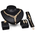 Elegante set di gioielli dorati con design a foglia di strass inclusa la collana - Stile collana bracciale orecchini e anello - Oro