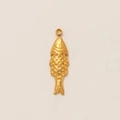 Detailopname van 18K vergulde vis-hanger met fijne schubbentextuur en een ophangoogje - Vis Hanger Alleen (Zonder Ketting)