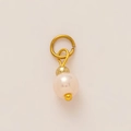 Dettaglio del ciondolo con perla rosa e perla placcata oro 18 carati per gioielleria - Ciondolo a Perla Grande Dorato (#16) / 1 Pezzo