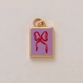 Ciondolo rettangolare dorato con sfondo viola e motivo a fiocco rosso dipinto a mano - Pendente rettangolare viola con fiocco rosso, solo pendente (17小花)