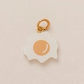 Detailed view of creative fried egg pendant with polished golden ring and resin finish - Wavy White Flower Pendant
